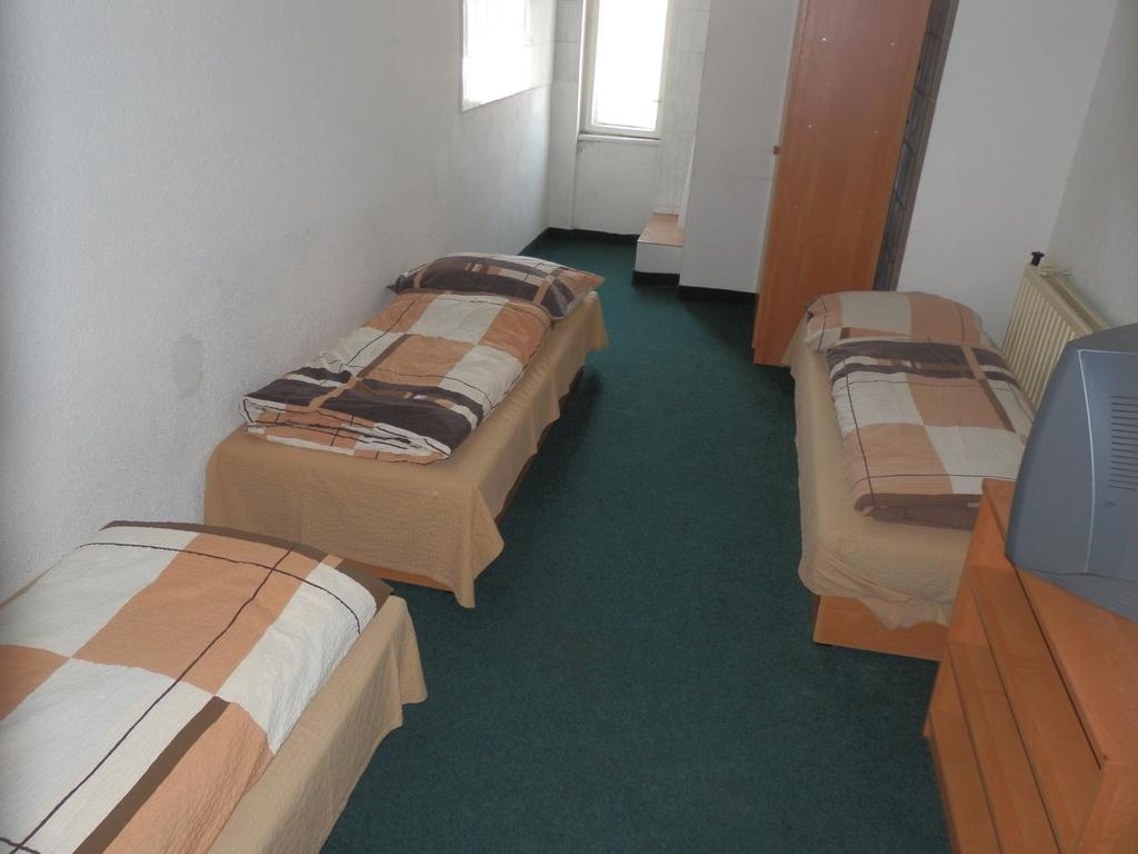 Ubytovna Pod Mostem Ostrava Zimmer foto